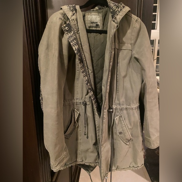 Levi’s military, parachute jacket with elbow pad detailing in olive green - Picture 5 of 7